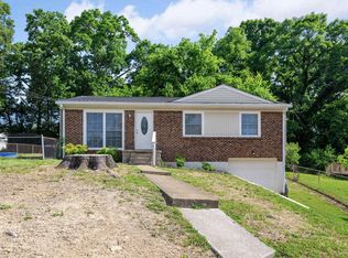 2385 Glengerrie Dr, Soddy Daisy, TN 37379