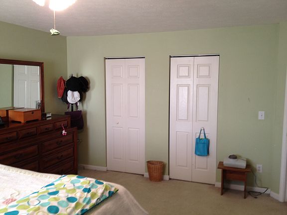 3rd image of 915 Prestwick Dr