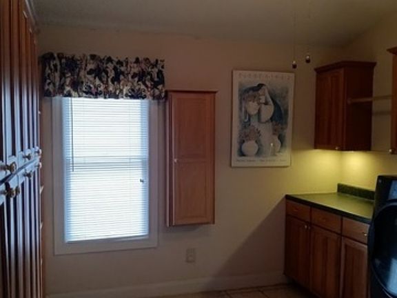 5th image of 3325 Sherwin Dr
