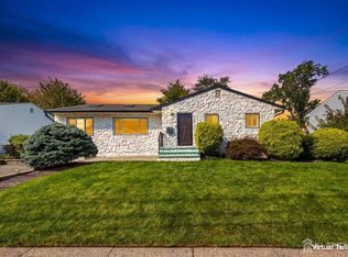 56 Rieder Rd, Edison, NJ 08817