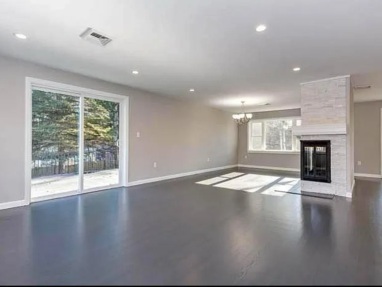 115 Grove St — Photo 7