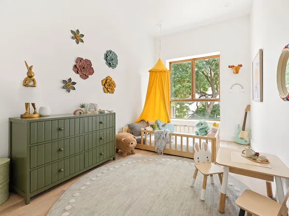 1198 Jefferson Avenue image 6 of 11