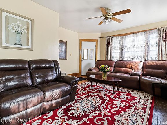4th image of 5834 Wayne Rd