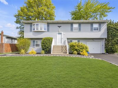 7 S Shore Court, Islip, NY, 11751