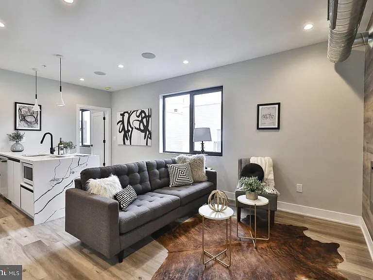 1612 Cambridge St #-203 — Photo 3