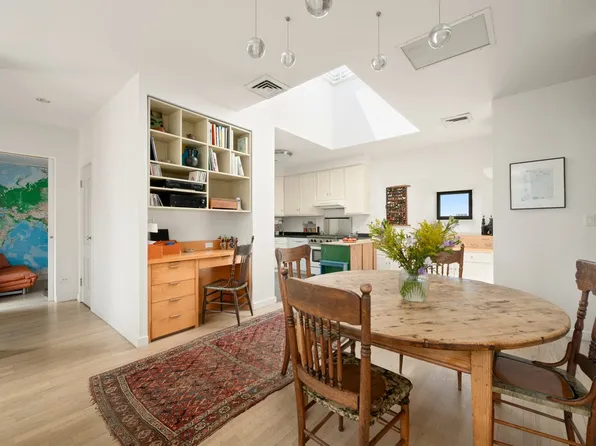 205 West 89th Street image 4 of 19