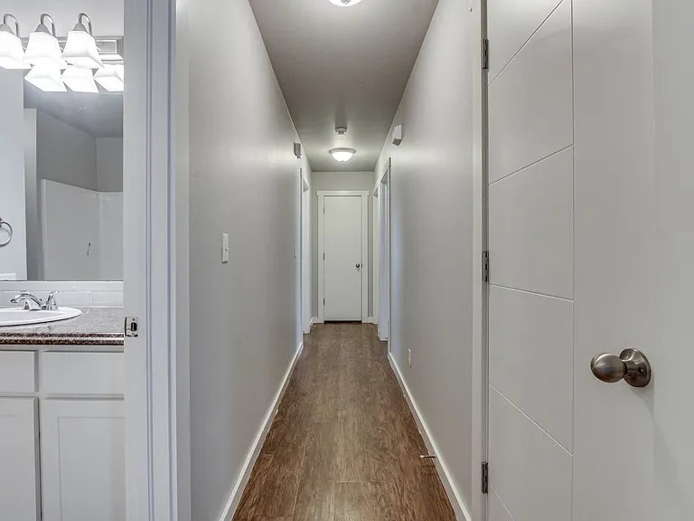 1407 Macalpine St — Photo 24