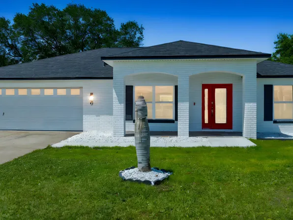 6 Jib Dr, South Daytona, FL 32119