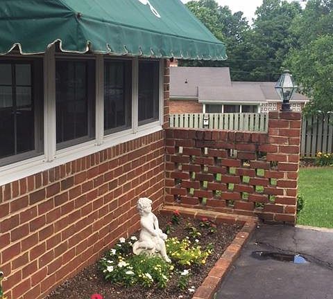4th image of 146 Royal Cir