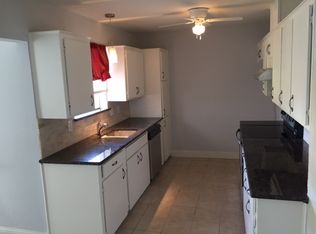 1909 Valley Dr, Crowley, TX 76036