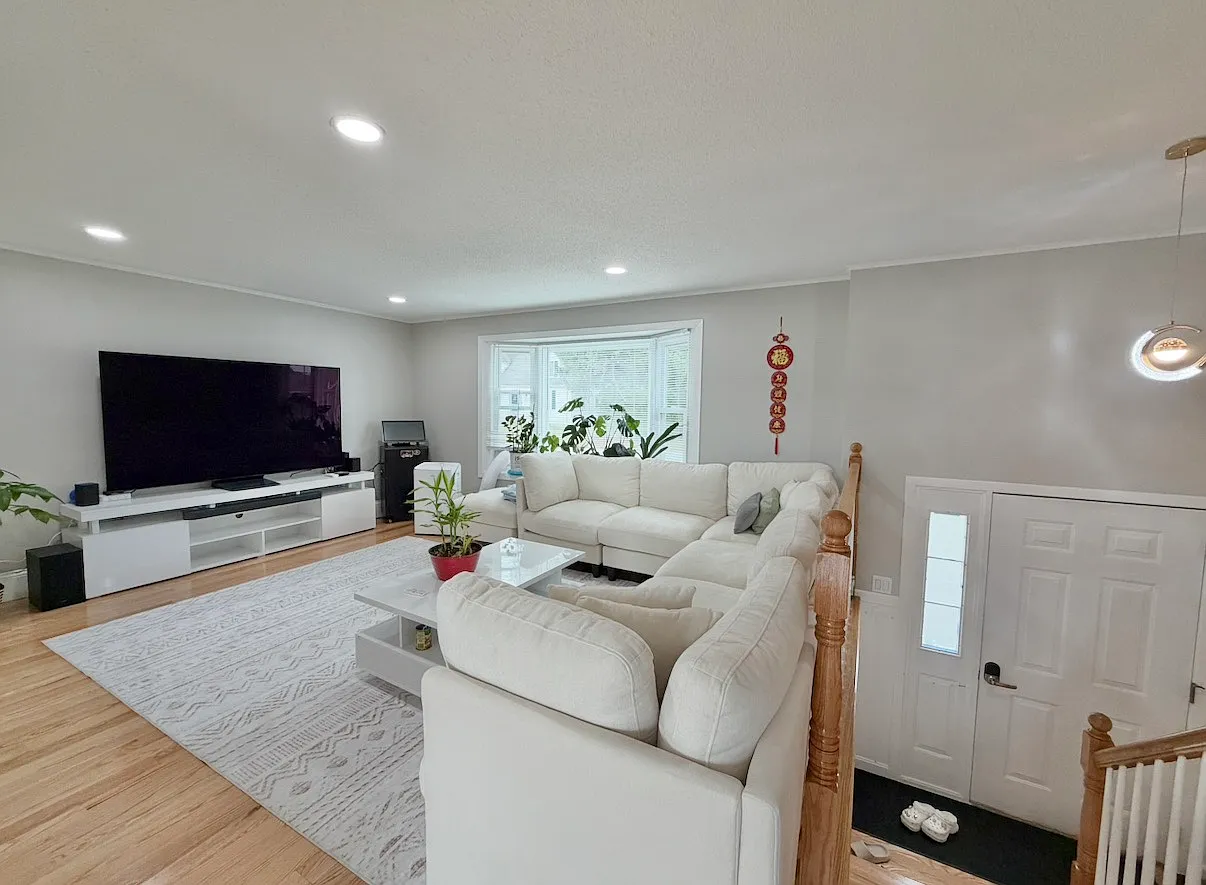 4 bed, 2212 sqft, $5,000 — Photo 3