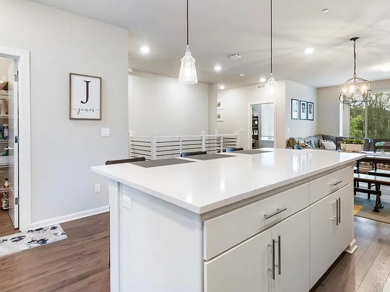 16844 SE Fox Glen Ct — Photo 5
