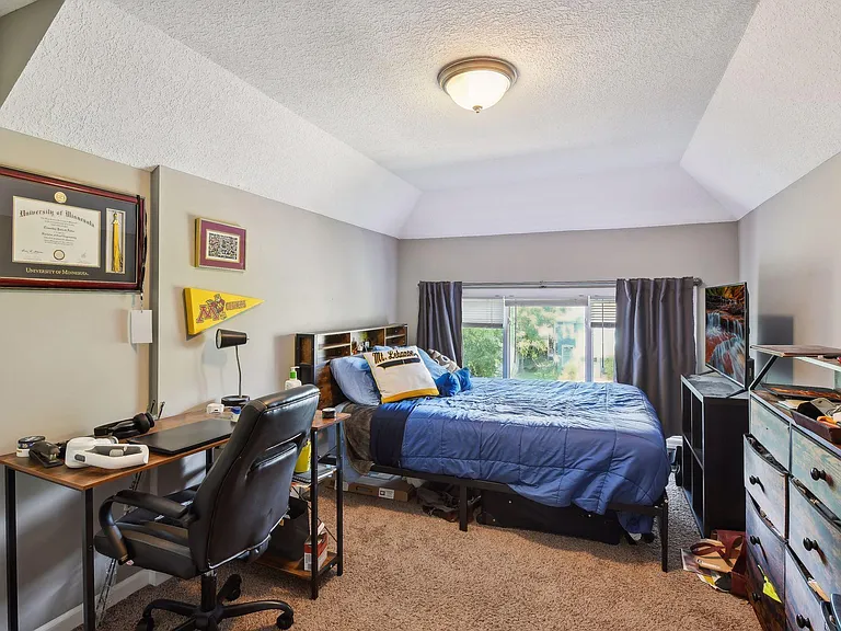 3023 Dupont Ave S #2 — Photo 23