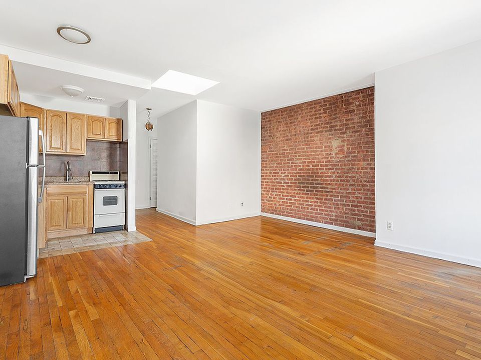 1st image of 323 W 80th St APT 6W