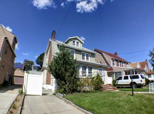 13828 224th St, Springfield Gardens, NY 11413