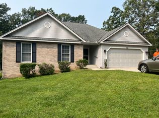 100 Kingsdown Dr, Crossville, TN 38558
