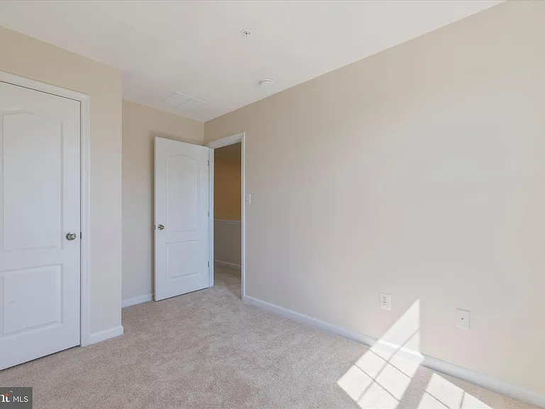 11696 Palm Desert Pl — Photo 24
