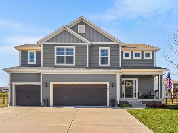 1000 NE Brookfield Dr, Lees Summit, MO 64086