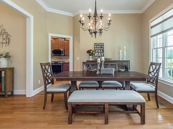3rd image of 160 Highland Reserve Way