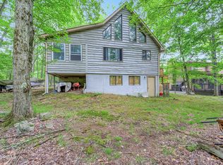 55 N Fairway Dr, Lake Ariel, PA 18436