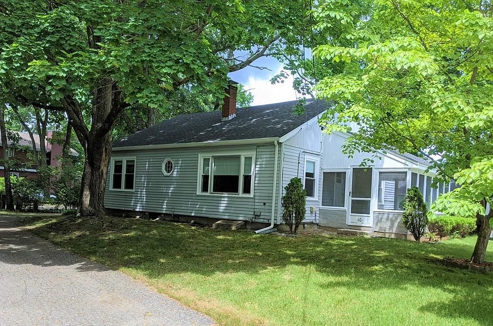 1st image of 10 Lakeview Park Ln