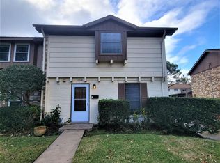 1510 S 8th St, La Porte, TX 77571