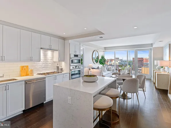 925 N Fairfax St Unit 1110, Alexandria, VA 22314