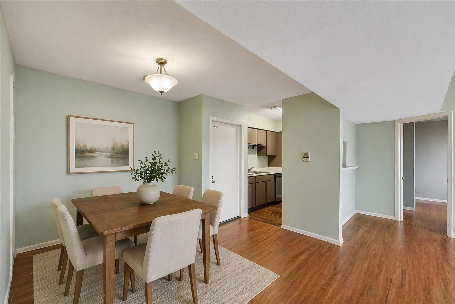 2 bed, 2.0 bath, 1092 sqft, $1,390 — Photo 1