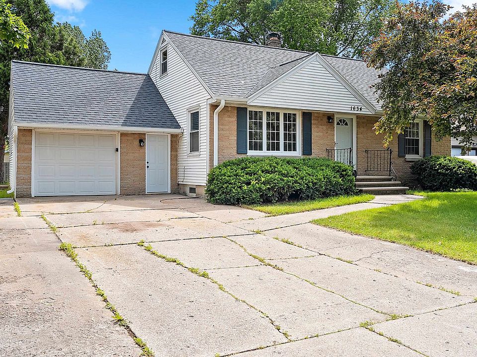 1st image of 1634 Lilac Ln