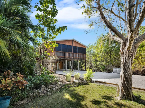 370 Cocoanut Ave, Grassy Key, FL 33050