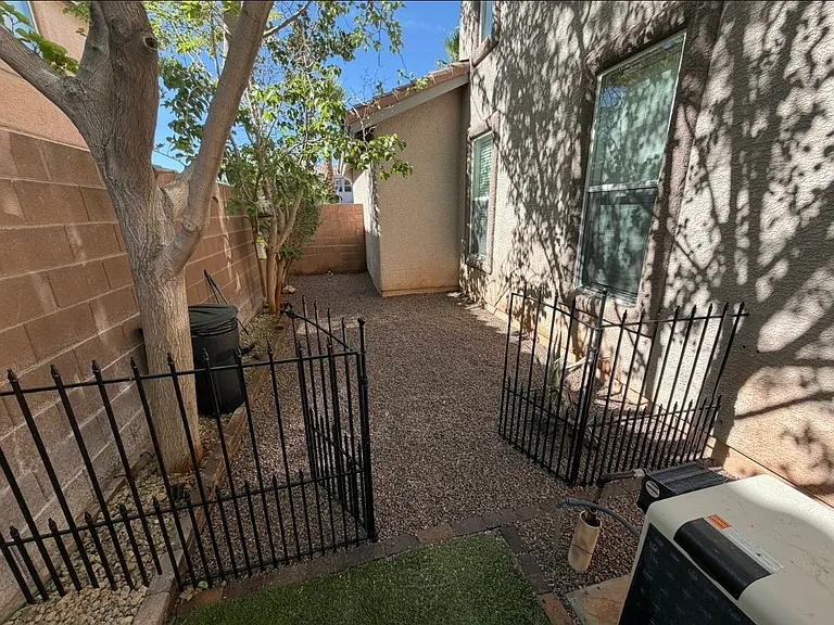 11392 Rancho Portena Ave — Photo 30