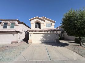 3719 E Inverness Ave