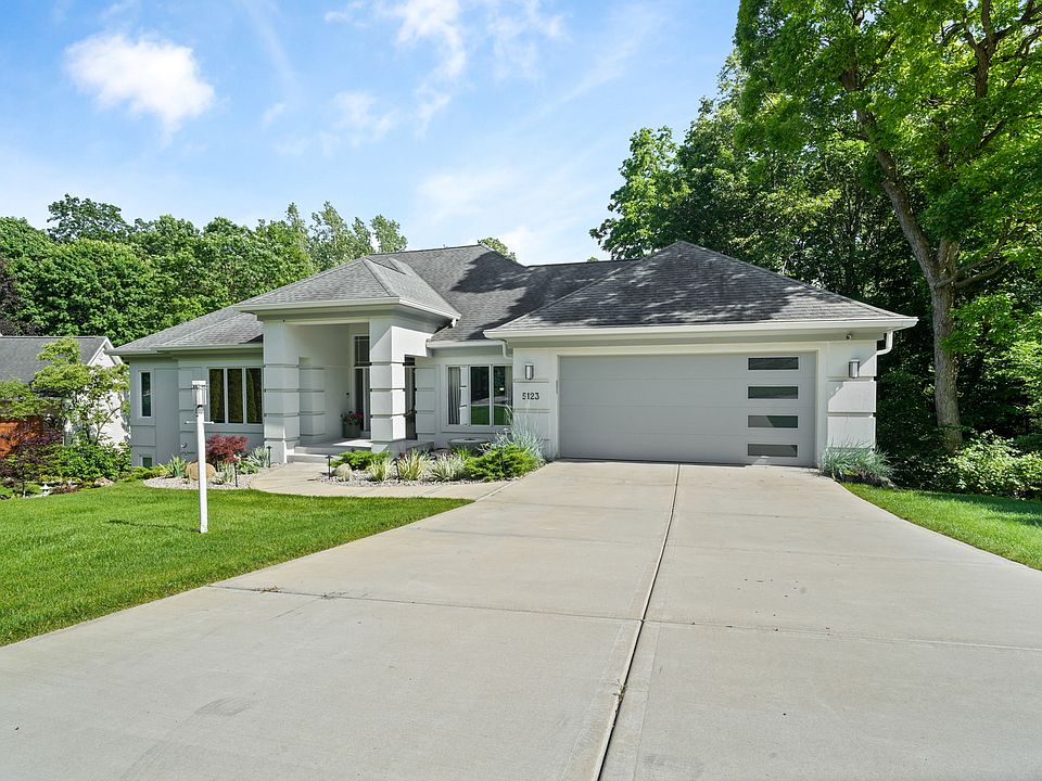 1st image of 5123 Regents Park Rd