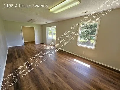 1198-A Holly Springs — Photo 4