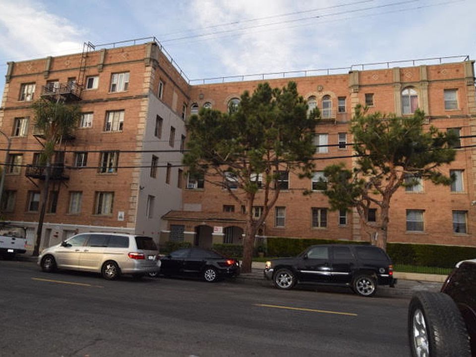 1st image of 939 S Gramercy Pl #105