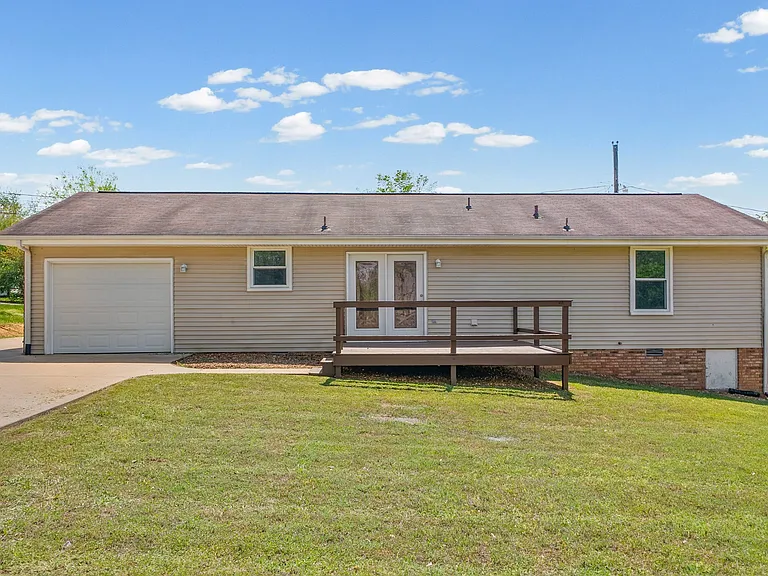 931 Poppy Dr — Photo 32