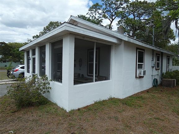 5th image of 5834 Van Buren St
