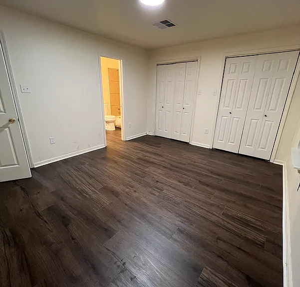 3923 Roneagle St — Photo 9