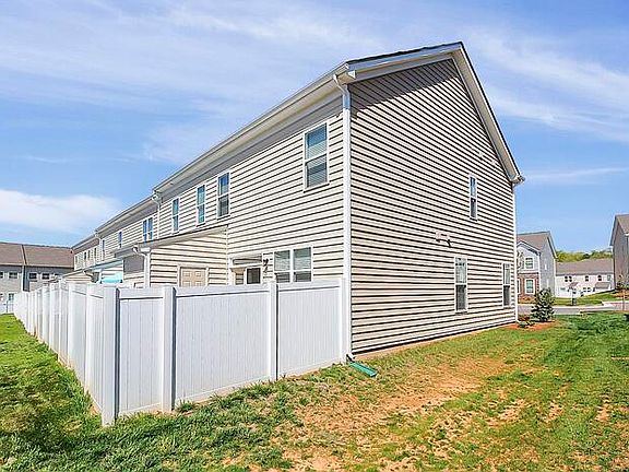 4th image of 420 Spring Gardens Dr