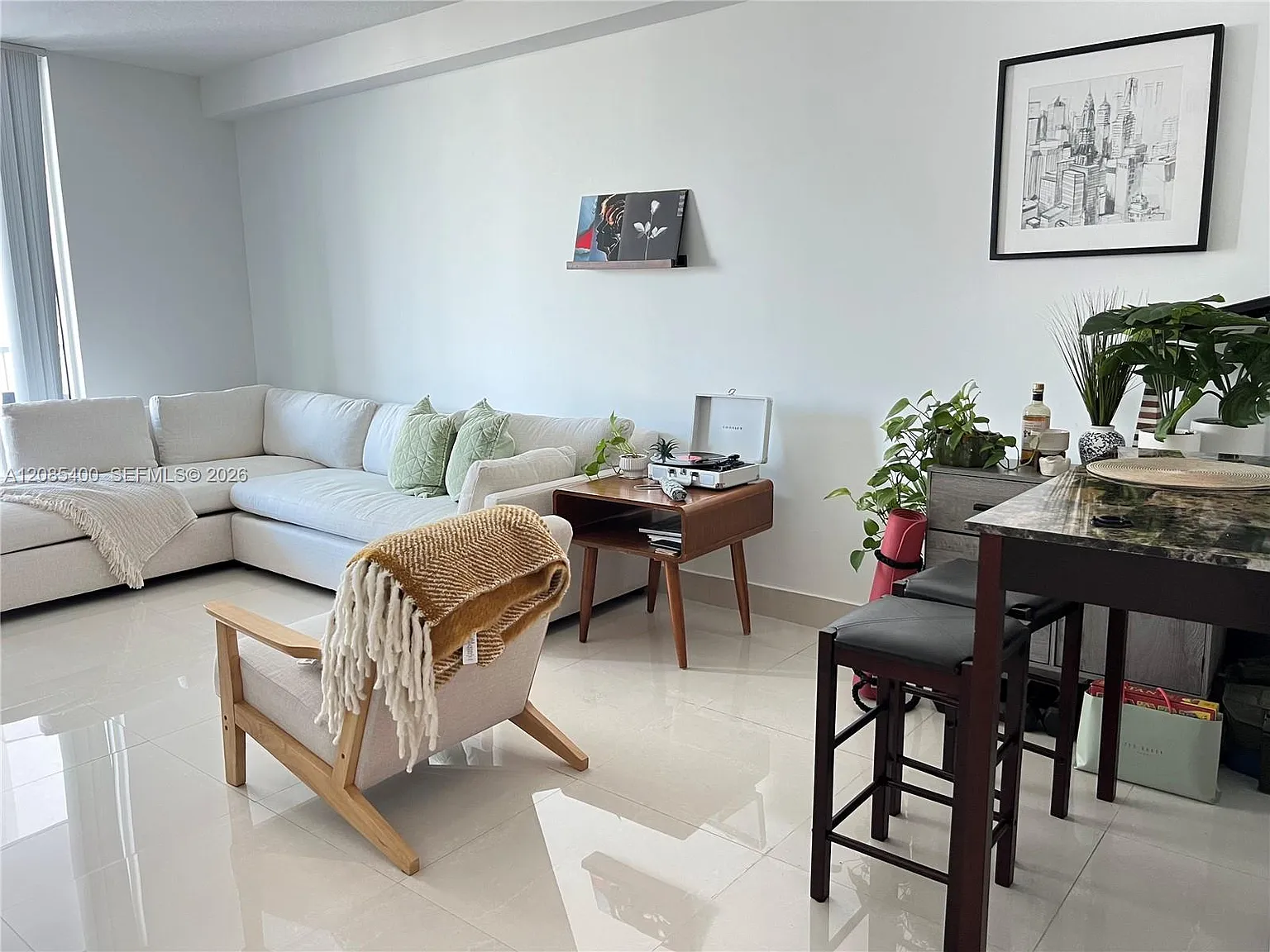 Vue At Brickell Condo — Photo 1