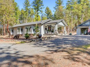 995 Upper Applegate Rd, Jacksonville, OR 97530