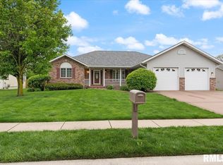 245 Prairie Grass Rd, Chatham, IL 62629
