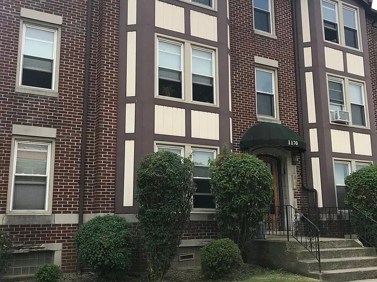 1170 Kenmore Ave #3 — Photo 14