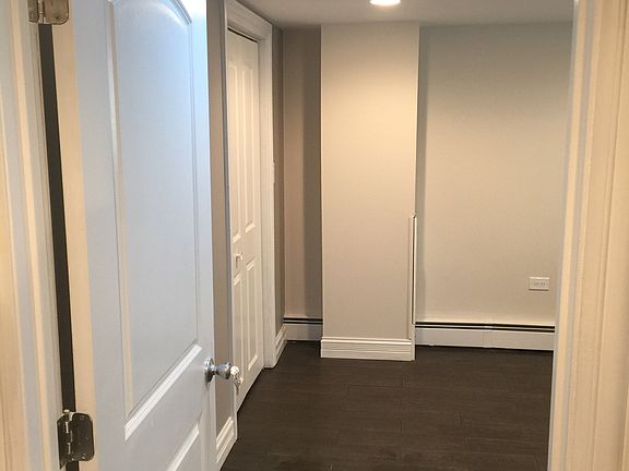 5th image of 4425 Vernon Ave #1