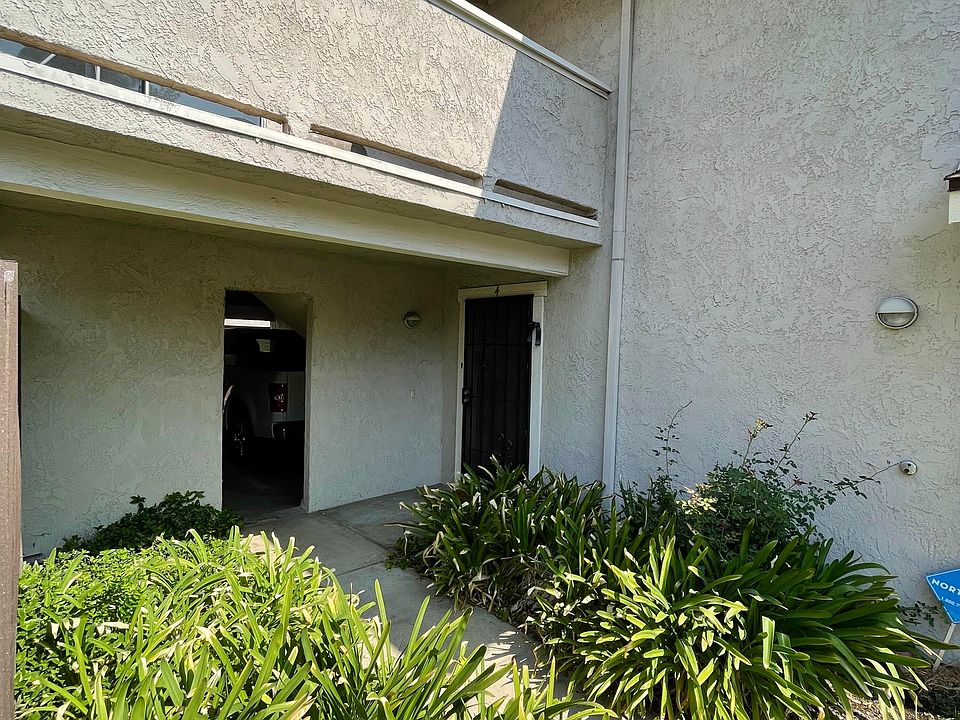1st image of 3074 Gladstone St APT 4