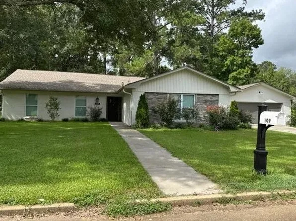 109 Dickson Dr, Brandon, MS 39042