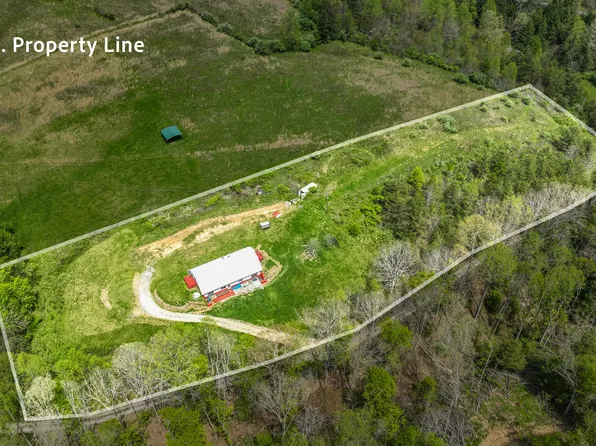 755 Huff School Rd, McKee, KY 40447