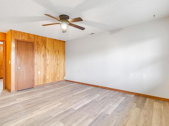 3rd image of 420 Franklin Ave APT 2