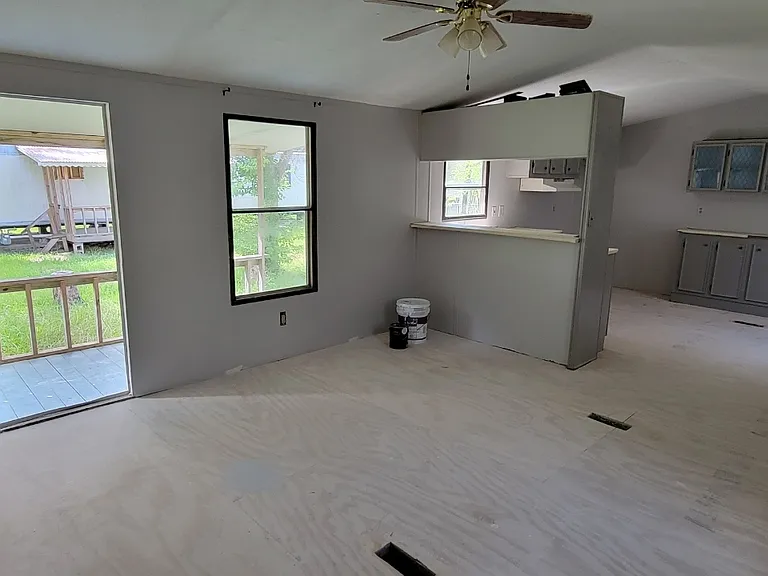 5665 Forest Glade St — Photo 2
