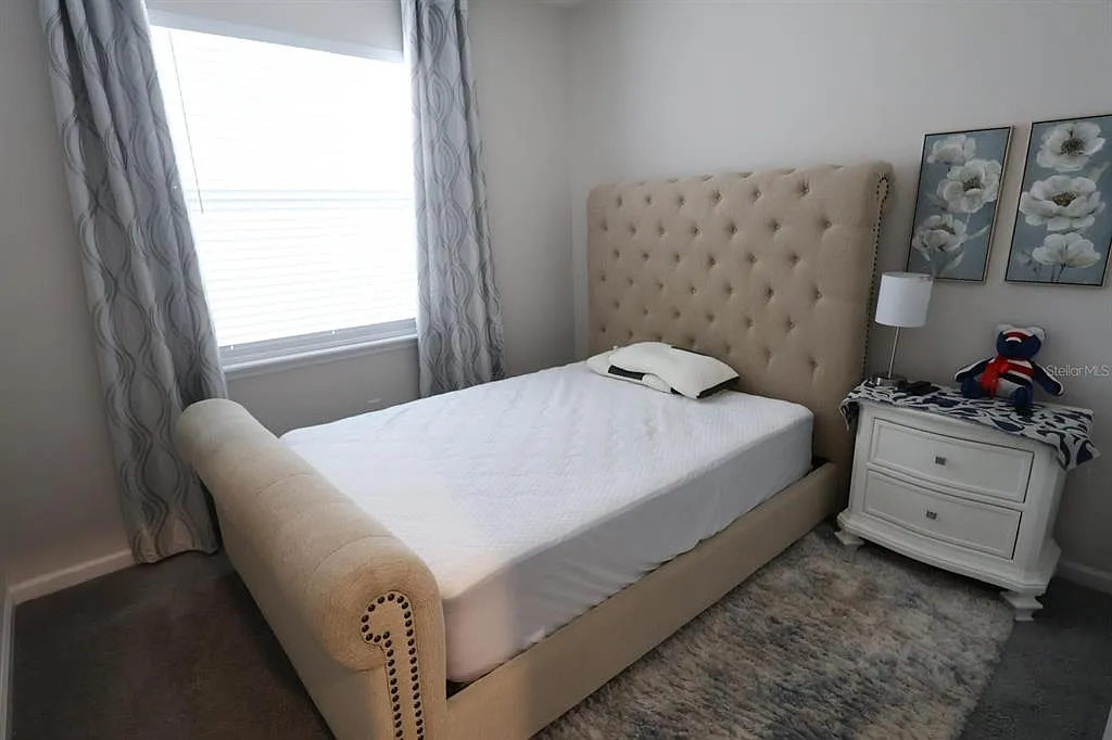 3 bed, 2.0 bath, 1456 sqft, $2,550 — Photo 4
